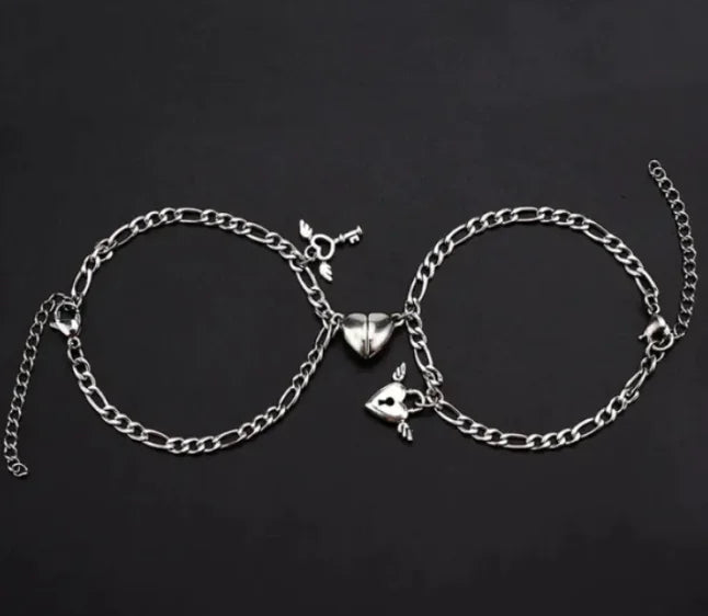 Magnetic Love Link Bracelets – Couple & Best Friend Matching Gift